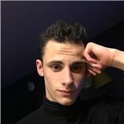 De manière générale, je donne des cours de soutien au lycée pour les spécialités physiques, mais je leurs donne des cours sur toutes les matières